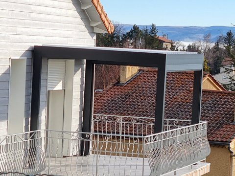 Pose et installation de pergola bioclimatique au Puy-en-Velay